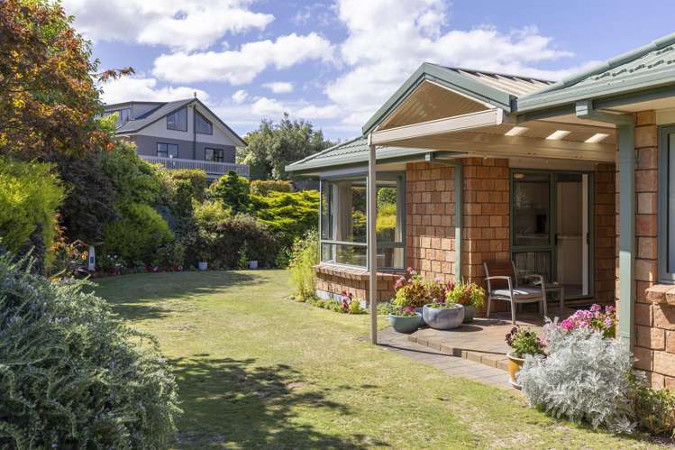 8 Belvedere Grove Rangatira Park_2