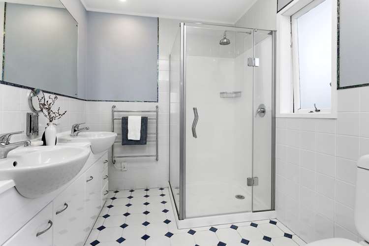 22 Andrea Place Sunnyhills_12