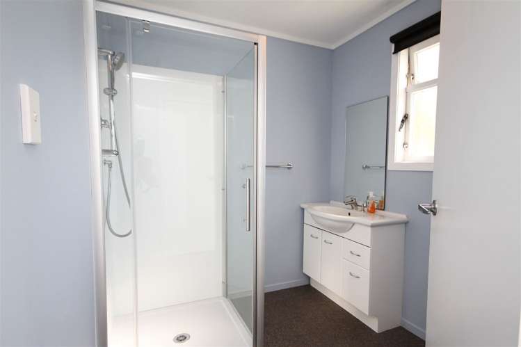 22 Silverton Road Waihi_10