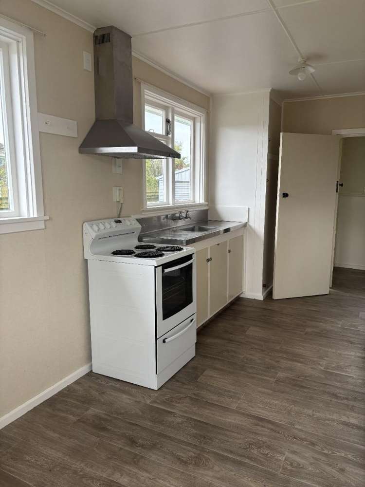 4 Stedman Crescent 10748_4