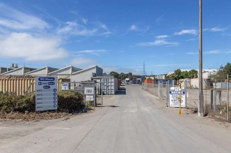 2/180 Maces Road Bromley_30