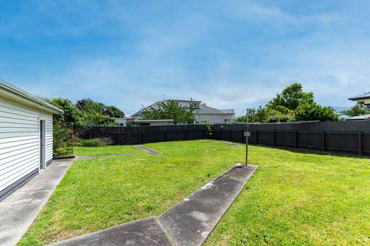 7 Montgomery Street Feilding_14