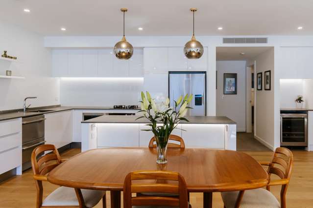 Apt 16, Marina Terrace, 65 Lakeside Road Wanaka_4