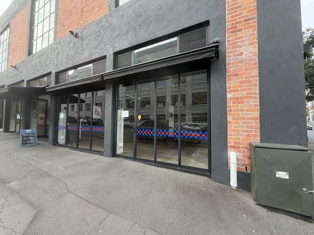 Premium F&B in Parnell