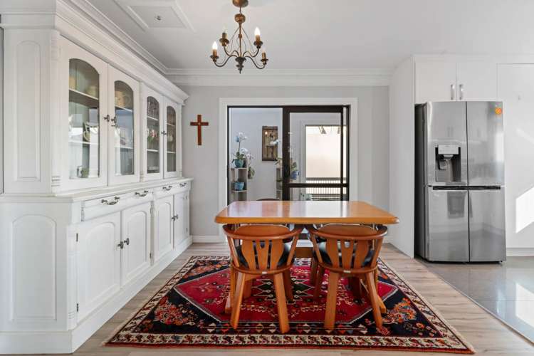 2/8 Leven Lane Totara Heights_6