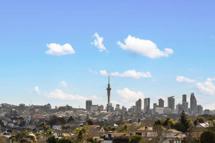 2/6 Waikato Place Saint Johns_29