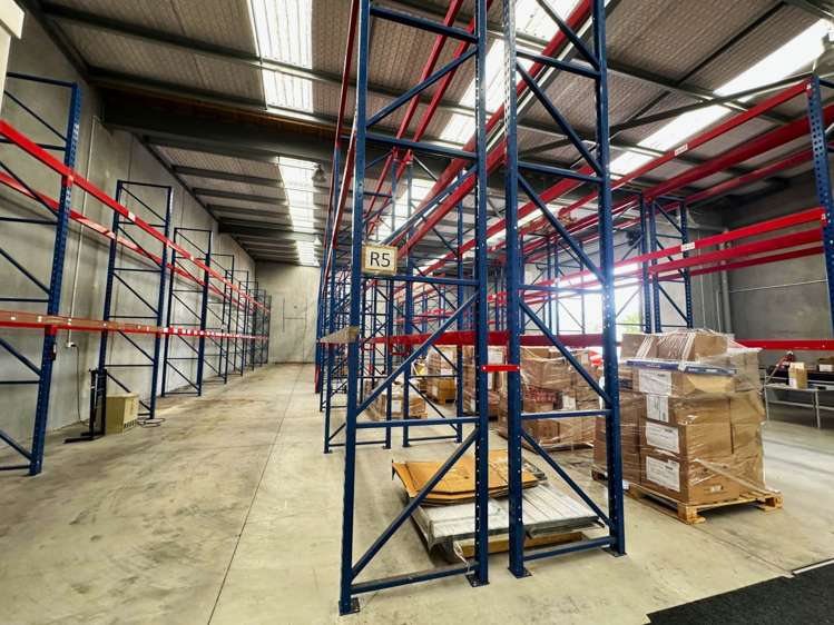 Unit 4/11 Orbit Drive Rosedale_6