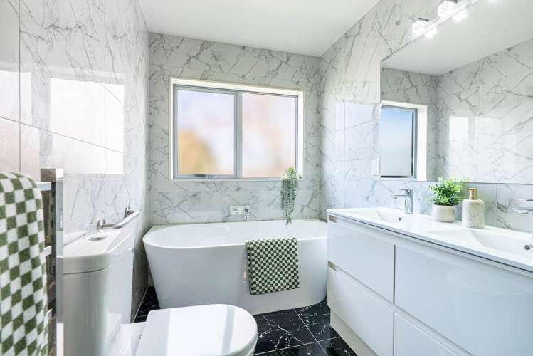 77A Royal Road Massey_13