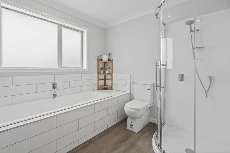 156 Endeavour Drive Whitby_17