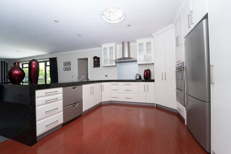 108 Aldinga Avenue Stoke_2