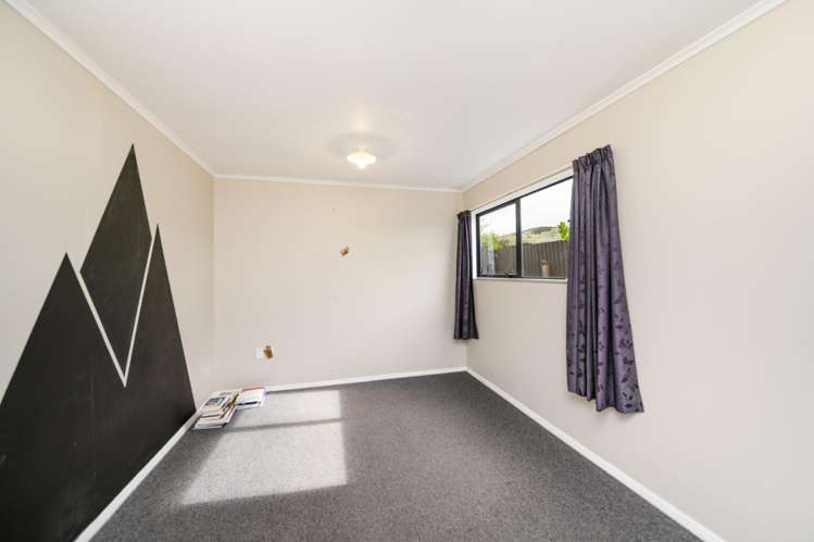 18 Woburn Place Takaro_9