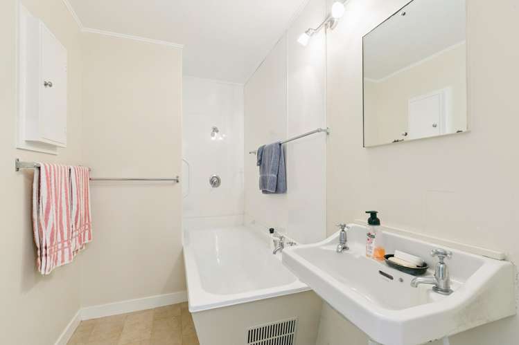 2B/255 The Terrace Te Aro_8