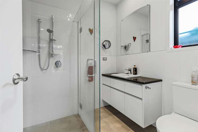 64 Raukawa Drive Bethlehem_12