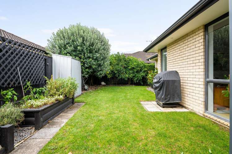 8 Parkside Drive Huntington_22