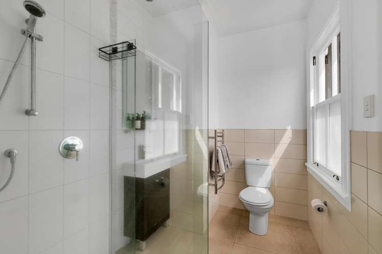 8 Wainui Avenue Point Chevalier_14