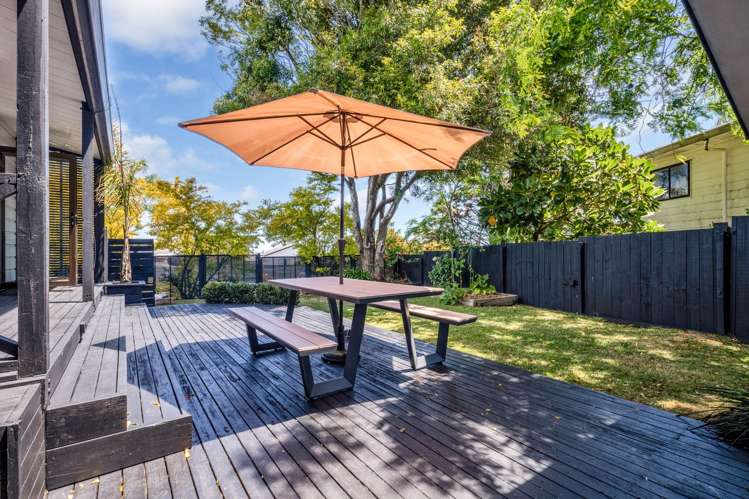 7 Leven Lane Totara Heights_1