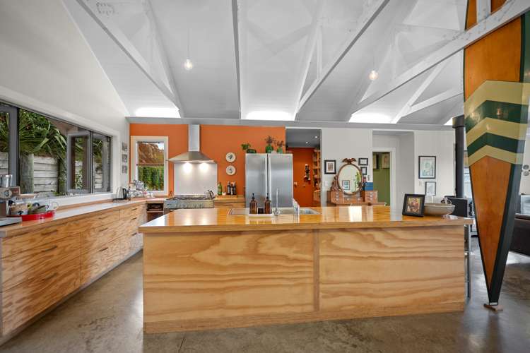 35 Lloyd Drive Wainui_6