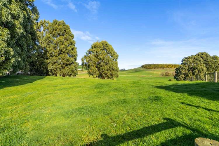 141 Mckinnon Road Gore Surrounds_35