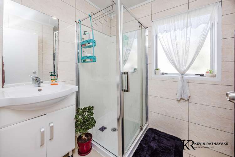 2/62 Redcrest Avenue Red Hill_12