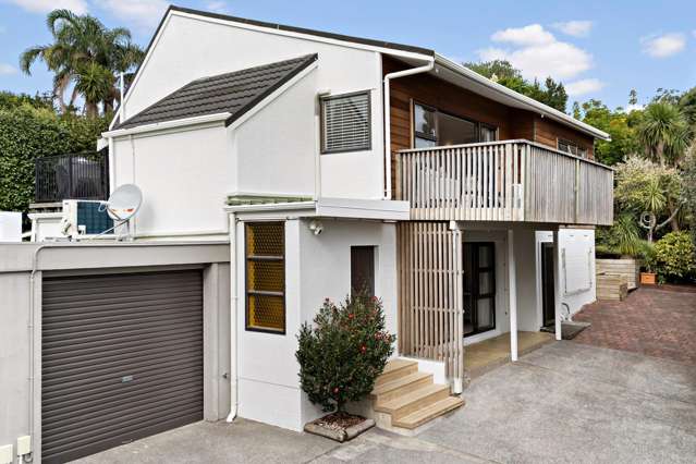 2/3 Whitby Crescent Mairangi Bay_3