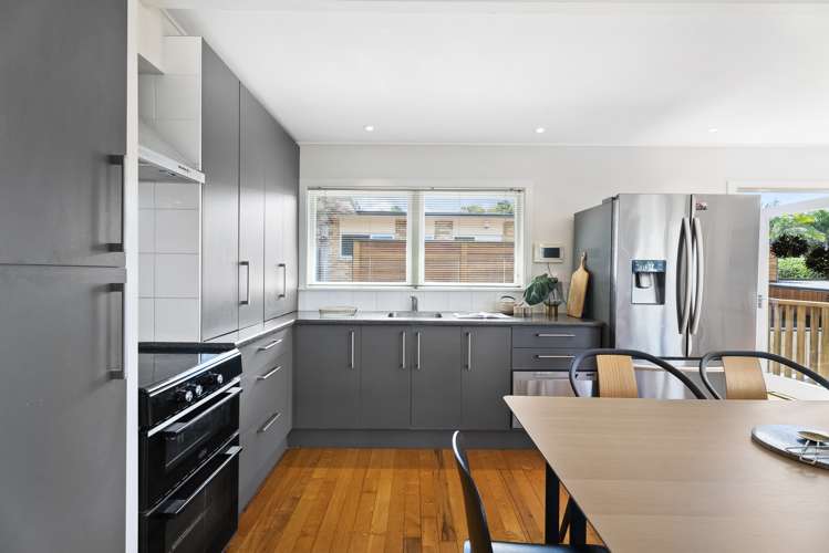 2/165 Queen Street Northcote Point_7