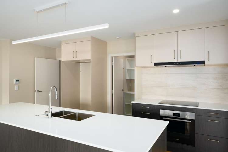 67 Crompton Avenue_4