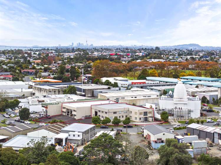 30-32 and 34-36 Mihini Road Henderson_7