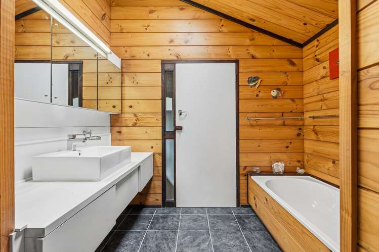 44 and 47 Waianiwa Place Tokoroa_14