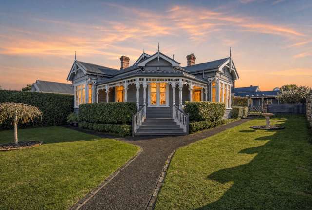 Victorian Villa Elegance