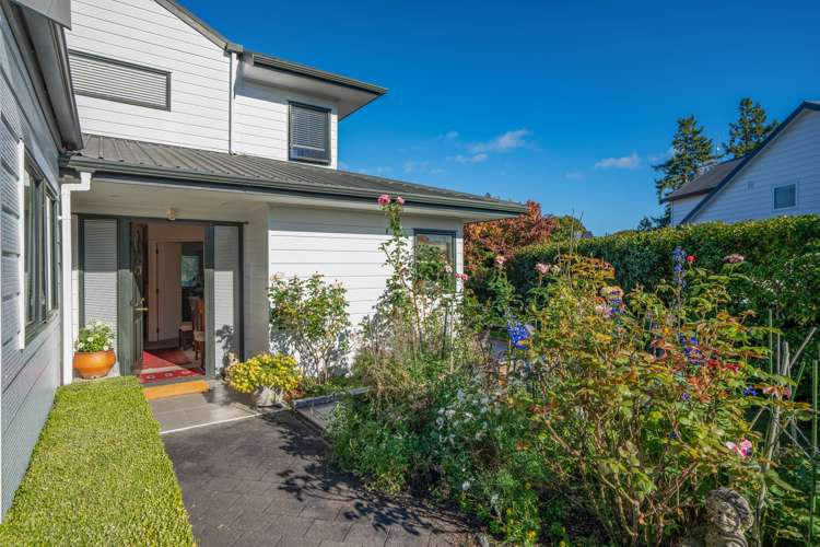 9 Haines Grove Rainbow Point_16