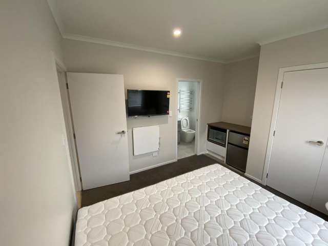 1A/19 Hibiscus Avenue Hamilton Lake_1