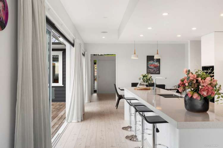 21 Lawrence Carter Drive Bombay_8