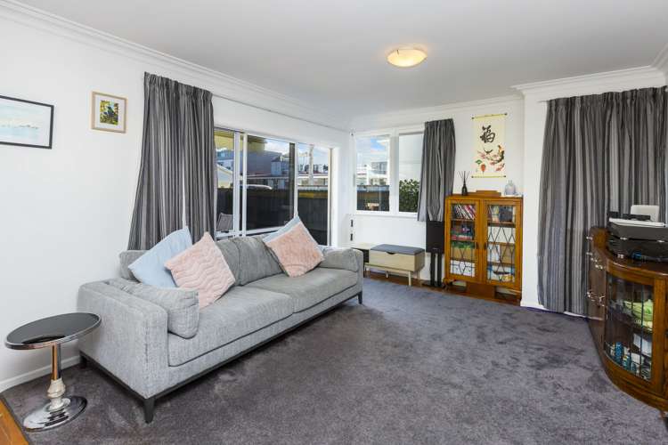 1/32 Bay Street Petone_8