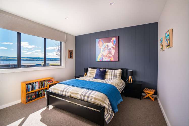 336 Lake Terrace Two Mile Bay_24