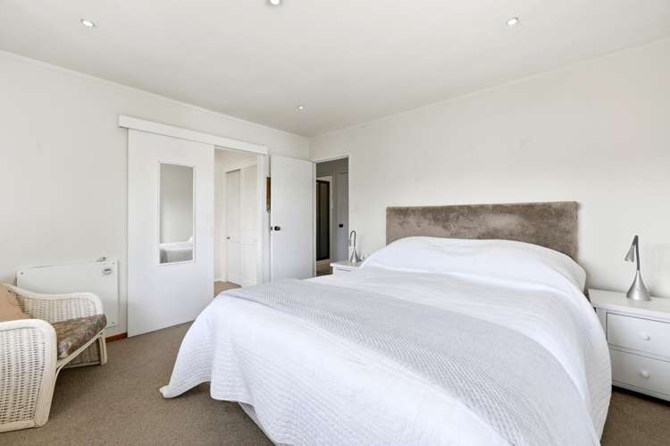 2 Geoffrey Road Torbay_14
