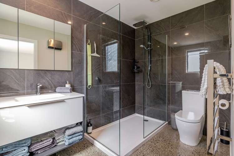 299 Reid Line East Colyton_23