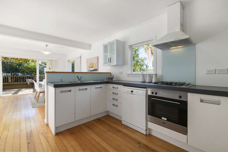 1/1a Scarboro Terrace Murrays Bay_7