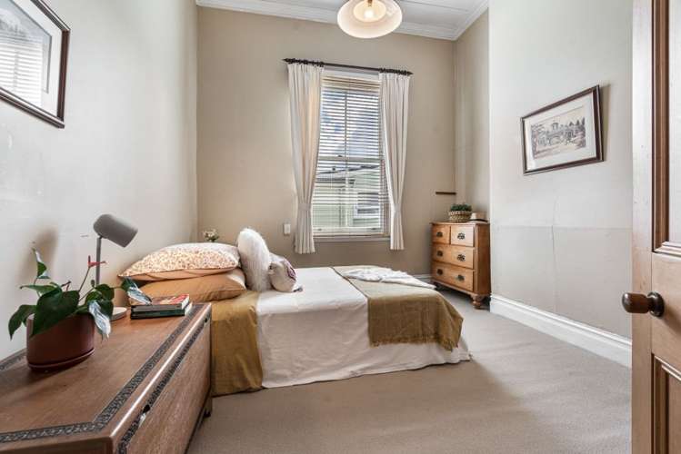 125 Vauxhall Road Narrow Neck_7