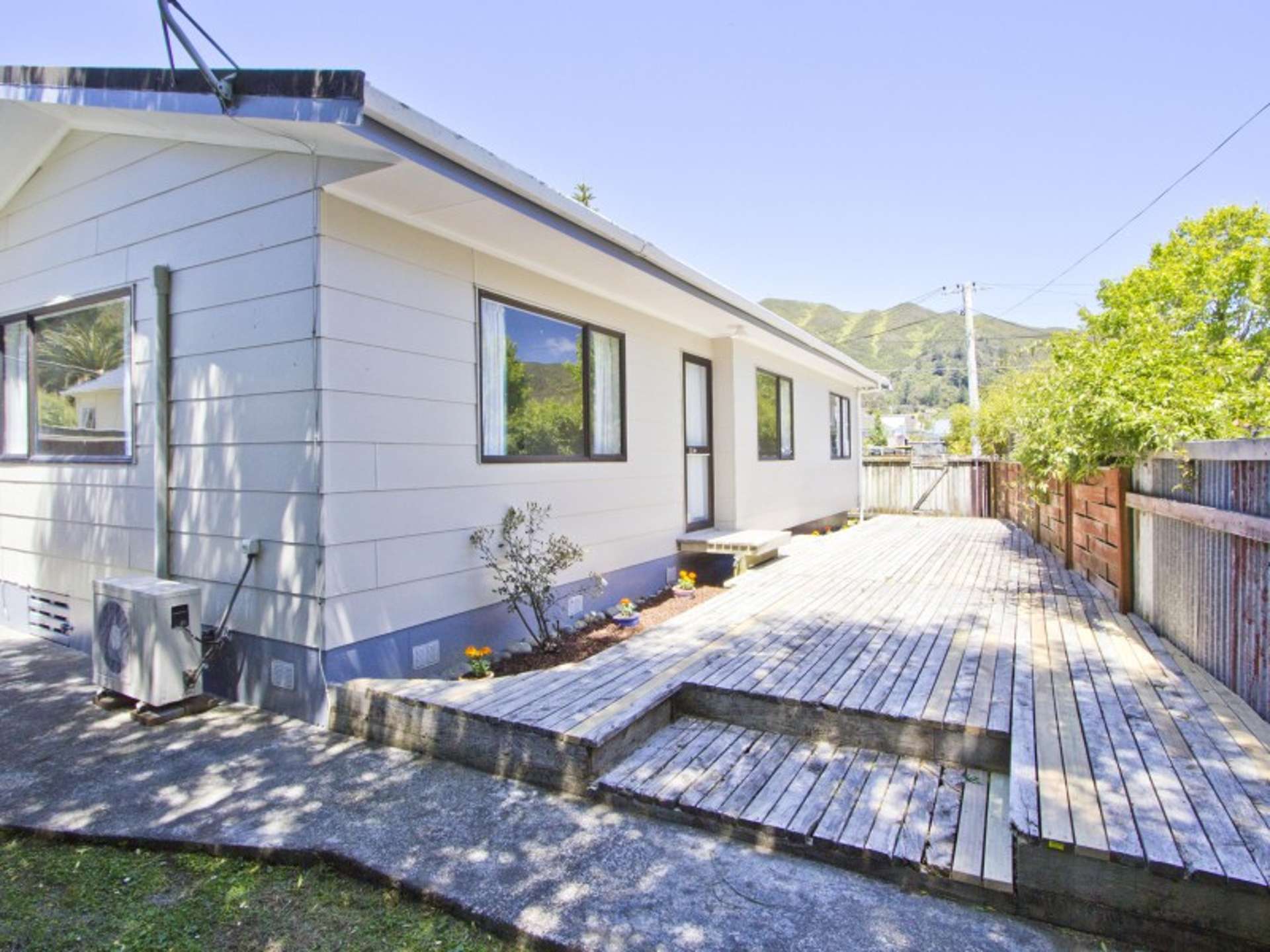 65 Shearer Crescent Naenae_0