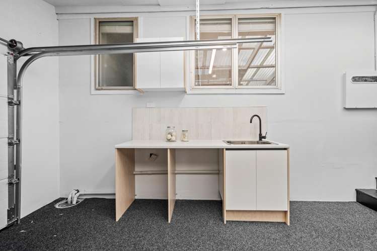 16 Rhonda Avenue Deanwell_22