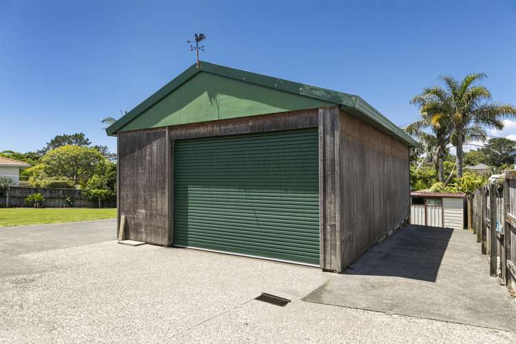 11 Windfall Grove Greenhithe_19