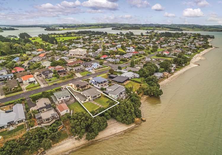 49 Torkar Road Clarks Beach_15