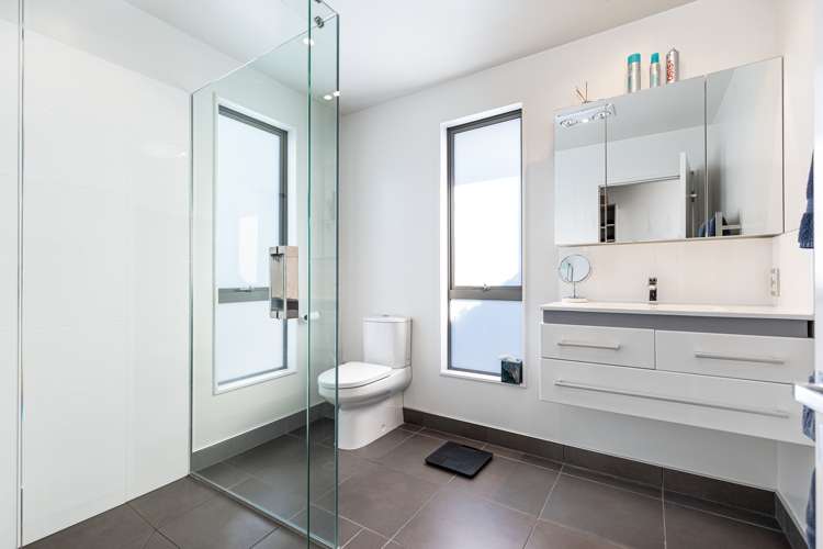 54 Tresillian Avenue Marybank_21