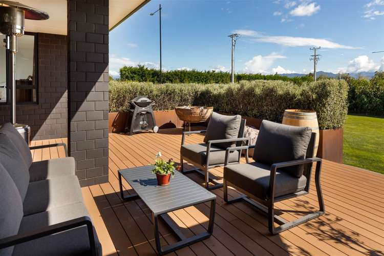 37 Birchwood Avenue Burleigh_7