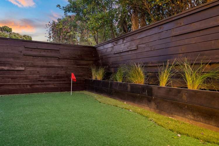 61A Churchill Road Murrays Bay_25