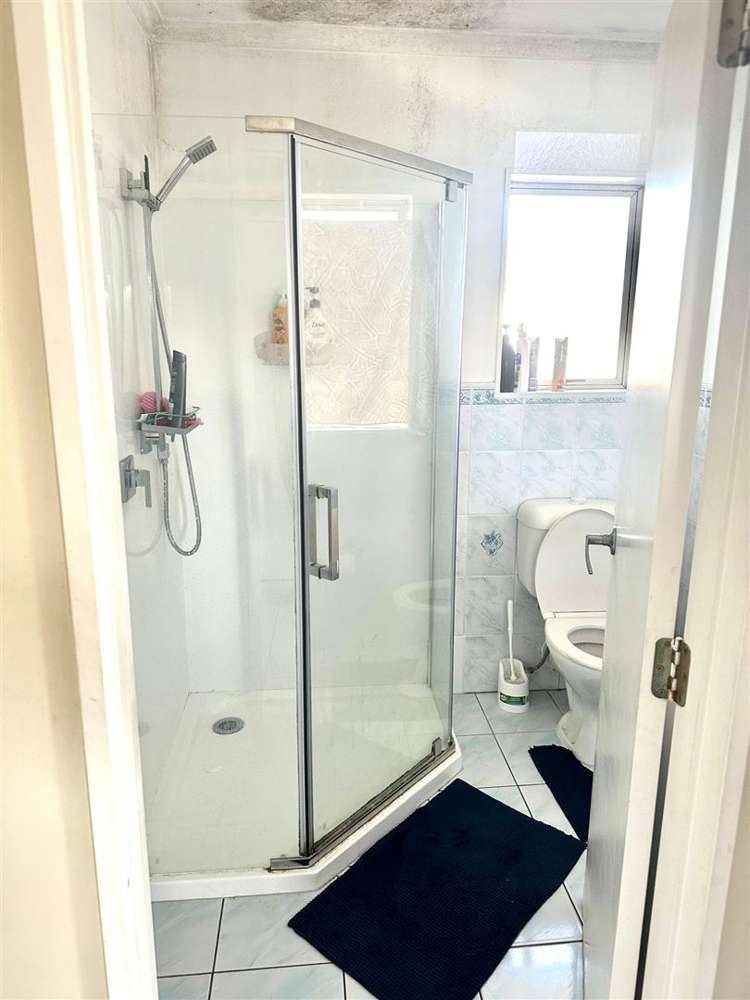 1/36a Kenderdine Road Papatoetoe_9