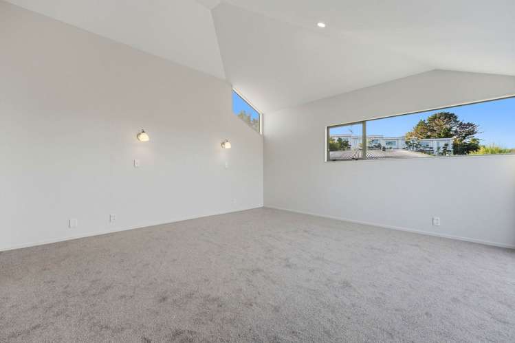 825 East Coast Road Browns Bay_44