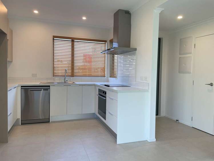 10E Titoki Street Te Atatu Peninsula_3