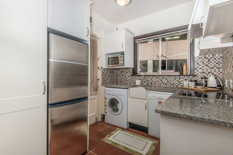 6/3 Eden Crescent Auckland Central_7