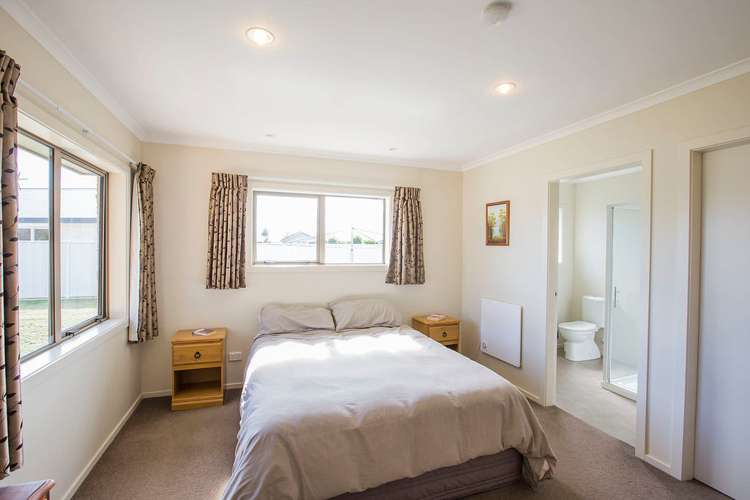 108 Solway Crescent Solway_8